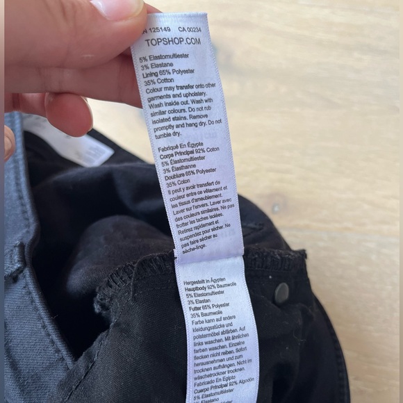 Topshop Jamie Jeans in Black - Picture 5 of 5